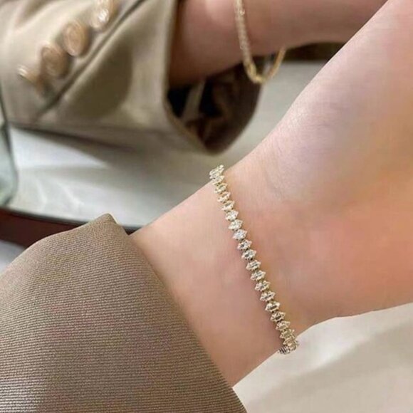 Marquise Cut Tennis Bracelet - Picture 2 of 3